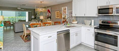 Kochgeschirr/Geschirr/Besteck