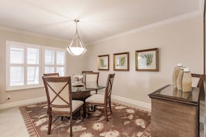 Dining - 6052 WPW - Standard Plus - Spacious with a fabulous Bay View (Sarasota)