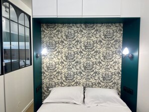1 slaapkamer, een bureau, internet, beddengoed