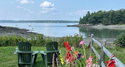 Oceanfront Cottage at Acadia National Park, Bar Harbor/Shearwater Cottage