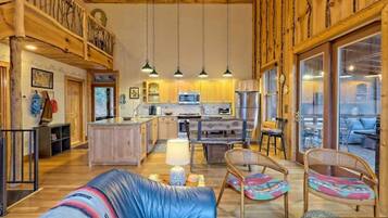 TV connectée, cheminée, jeux vidéo, baby-foot