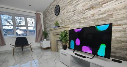 Tyburn Home, Birmingham With Free Parking