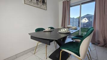 Pemandangan dari properti
