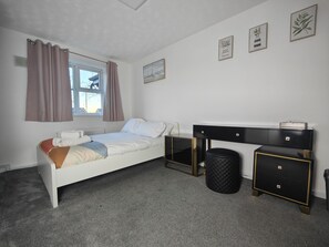 Hus | 3 soverom, skrivebord, strykejern/-brett og wi-fi (inkludert)