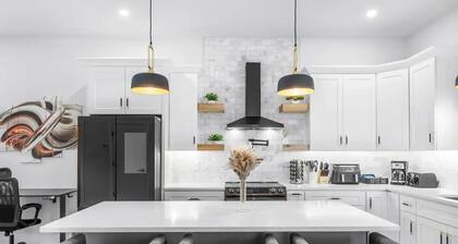Exquisite 4-Bedroom Luxury Home Near Downtown Atlanta: NO CLEANING FEES