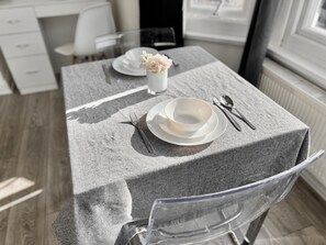 Dining - Full House 5 Rooms 3 Bath London (London)