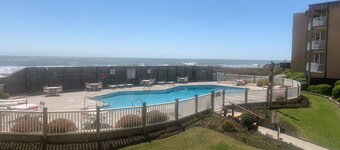 Paradise awaits! Beachfront condo with everything you need!