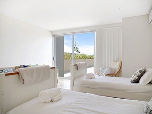 4 bedrooms, desk, iron/ironing board, travel cot