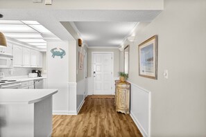 Mikrowelle, Ofen, Herdplatte, Geschirrspüler