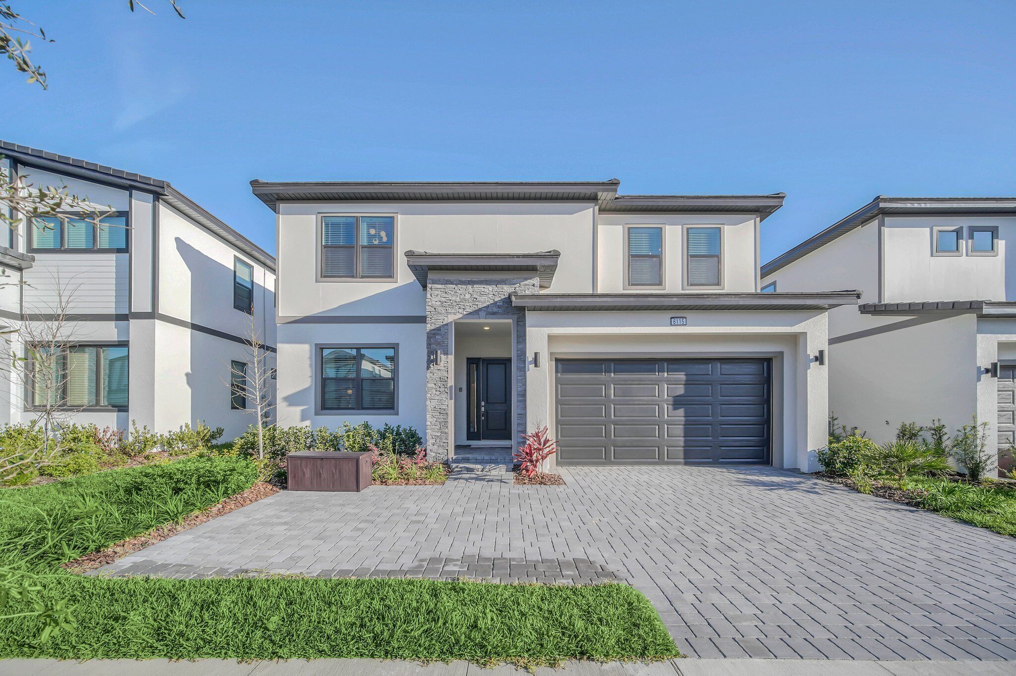 Family Fun 8 Bed Pool Home with Themed Rooms