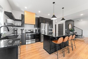 Fridge, microwave, oven, stovetop - Karaoke Fun! Hot Tub Bunk Slide Lake Views Pools (Branson)