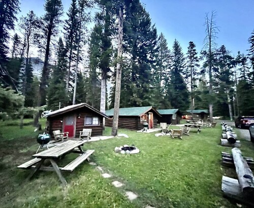 Comfortable Cabin next to Yellowstone National Park