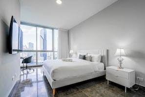 Ropa de cama de alta calidad y tabla de planchar con plancha