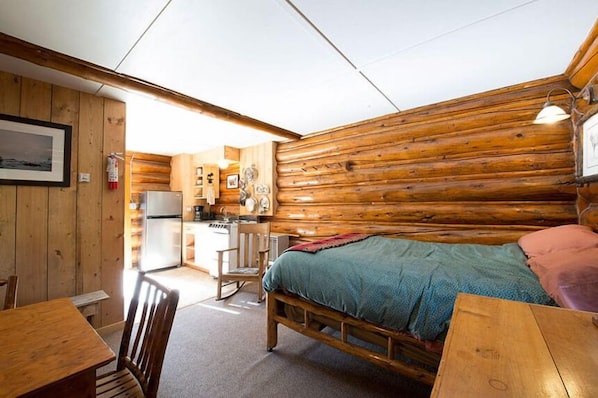 1 habitación y ropa de cama 