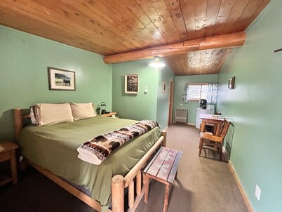 Newly Remodeled Motel Room with 1 Queen Bed, Bathroom with shower. Mini Fridge, Coffee Maker. Situated close to the General Store in Silver Gate, MT
