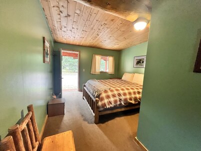 Newly Remodeled Motel Room with 1 Queen Bed, Bathroom with shower. Mini Fridge, Coffee Maker. Situated close to the General Store in Silver Gate, MT