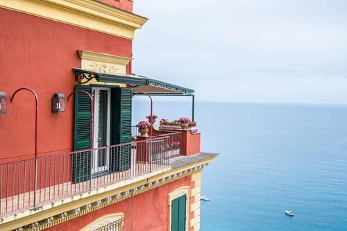 La casa di Luna Amazing sea view for up to 5 people!