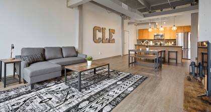 2BD Industrial Style Loft in Downtown Cleveland!