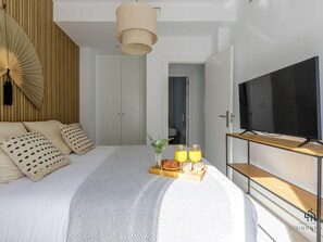 2 chambres, fer et planche à repasser, accès Internet, draps fournis