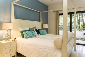 Exclusive Villa | 5 bedrooms, blackout curtains, iron/ironing board, free WiFi - Villa Uxmal by BVR (Playa del Carmen)