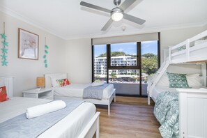 3 bedrooms, iron/ironing board, free WiFi, wheelchair access - Bliss On Burleigh - Breathtaking Views (Burleigh Heads)