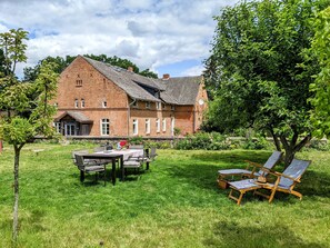 Outdoor dining - Ferienloft Himmelblau mit Garten - Idyllische Lage (Nordwestuckermark)