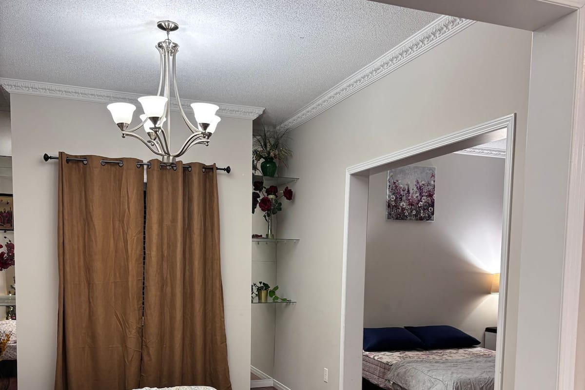 Habitación superior, 2 camas de matrimonio | Wifi gratis y ropa de cama