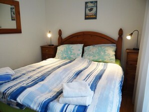 3 bedrooms, free WiFi, bed sheets
