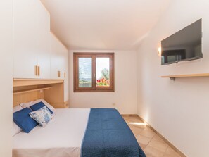 1 soverom og reiseseng for barn