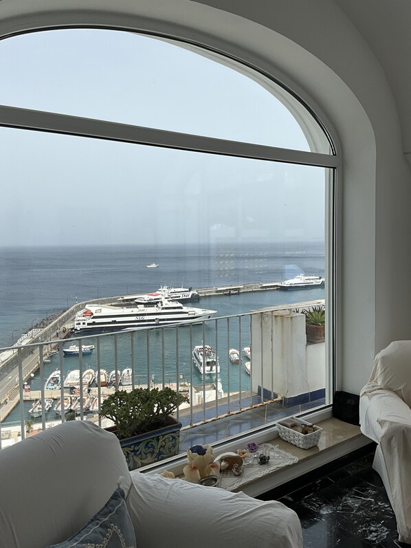 Interior - INCANTO - Panoramic Holiday House by the Sea (Capri)