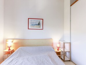 1 Schlafzimmer, Reisekinderbett, WLAN, Bettwäsche