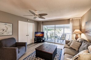 TV - 6061 EPW - Standard - Steps from the Intracoastal Waterway (Sarasota)