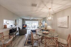 TV - 6061 EPW - Standard - Steps from the Intracoastal Waterway (Sarasota)