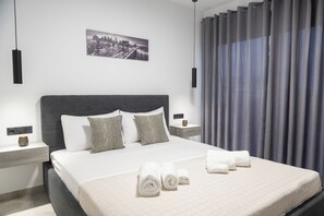 2 bedrooms, travel cot, free WiFi, bed sheets - Moderne Villa mit Meerblick Große Terrasse Großer Balkon Neubau 500m vom Strand (Aliveri)