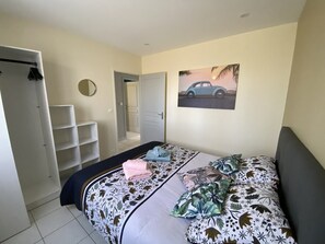 2 chambres, fer et planche à repasser, Wi-Fi, literie fournie