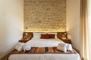 4 bedrooms, iron/ironing board, travel cot, free WiFi - Villa Trifilla - Luxury villa with pool (Serrauccelli)