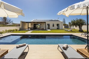 Et oppvarmet basseng