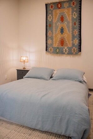 4 habitaciones, escritorio, tabla de planchar con plancha y wifi gratis