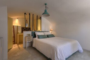 1 chambre, fer et planche à repasser, Wi-Fi gratuit, draps fournis
