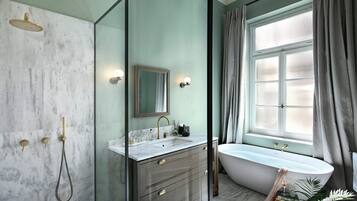 Handdoeken, toiletpapier