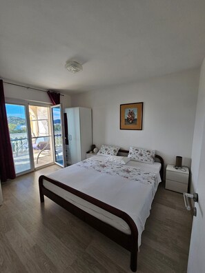 2 chambres, Wi-Fi gratuit, draps fournis