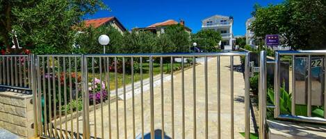 Enceinte de l’hébergement