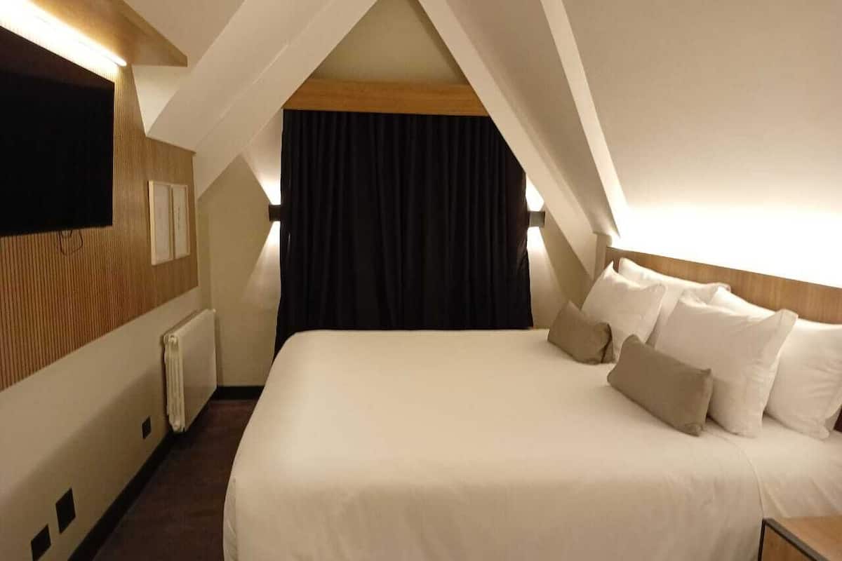 Quadruple Room | Premium bedding, pillowtop beds, minibar, in-room safe