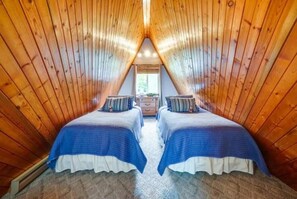 4 makuuhuonetta, vauvan matkasänky, ilmainen Wi-Fi, vuodevaatteet