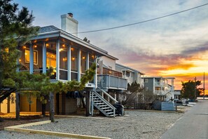 Exterior - Updated home w/ private beach- sleeps 12 (Bethany Beach)