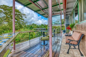 Living area - Arenal Chill Inn (Arenal)