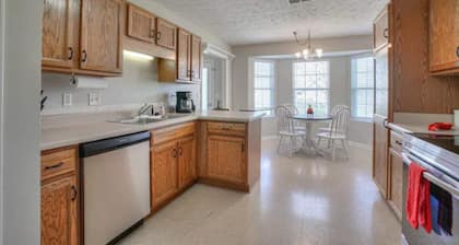 St Andrews- Location! Beautiful Newer home