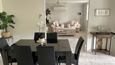 4 Jacques Court - Quiet location close to shops