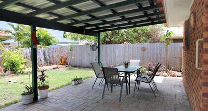 4 Jacques Court - Quiet location close to shops