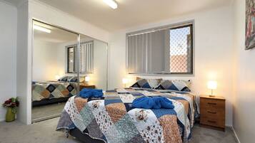 3 bedrooms, WiFi, bed sheets